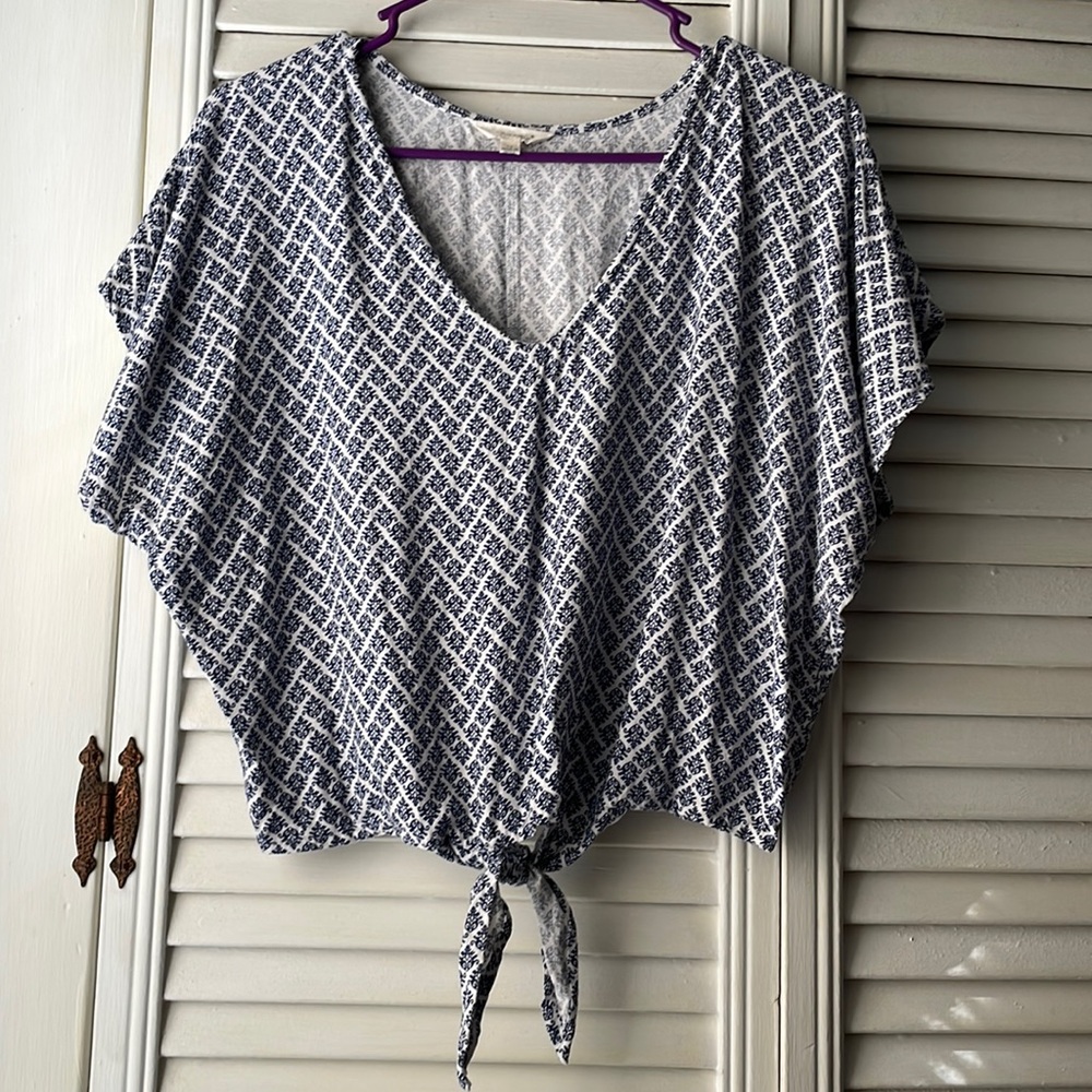 Short Sleeve Patterned Blouse